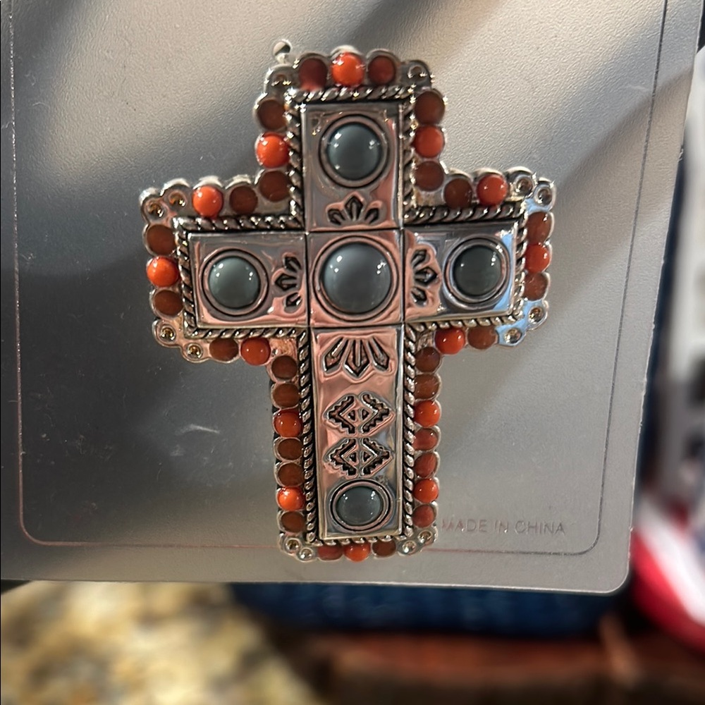 Icon Collection Cross Jewelry Set - Picture 2 of 6